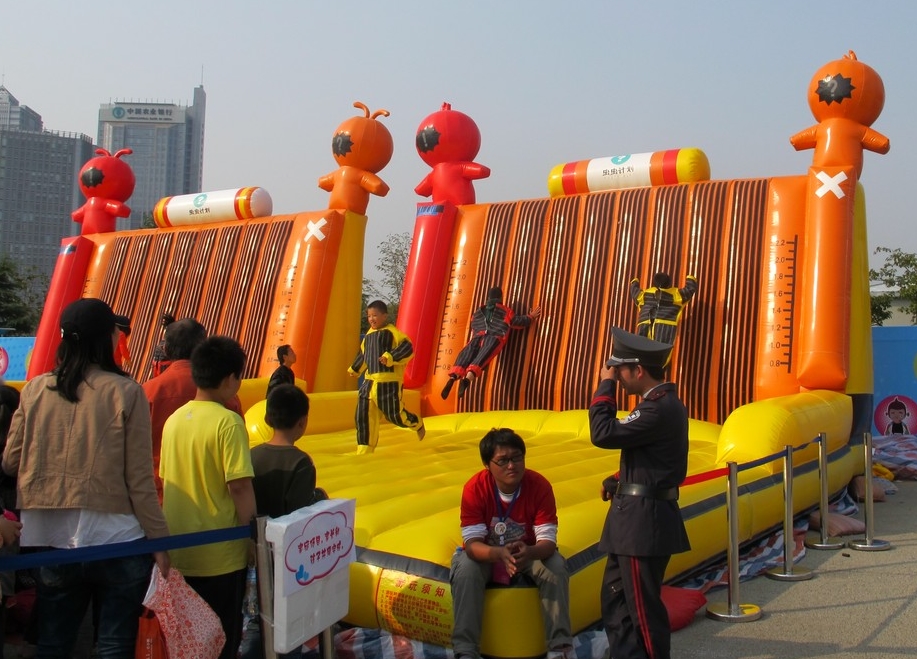 Buy inflatable sticky velcro wall from Beston