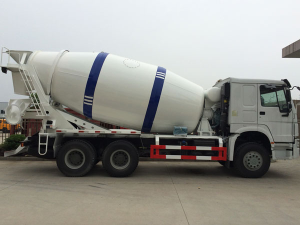 concrete agitator truck for sale