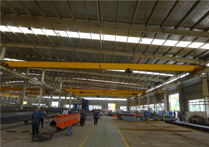 I will sell 5 tons overhead crane from the manufacturer
