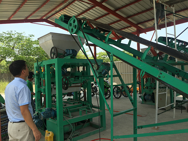 concrete block making machine