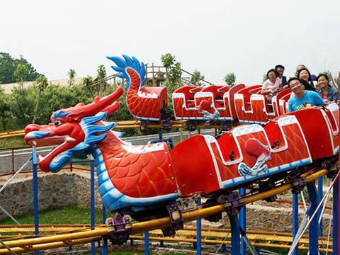 The Best Dueling Dragons Roller Coaster Rides Available Today